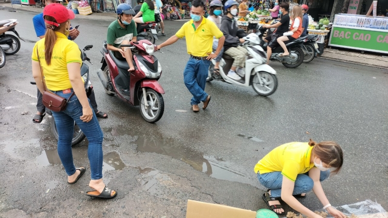 Hội Đồng Hương Nghệ An Miền Nam hỗ trợ giải cứu 2 tấn gừng cho bà con huyện Kỳ Sơn