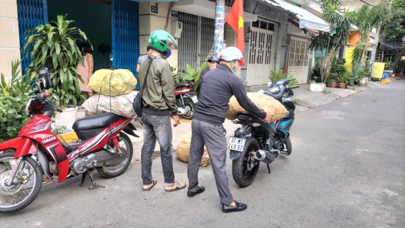 Hội Đồng Hương Nghệ An Miền Nam hỗ trợ giải cứu 2 tấn gừng cho bà con huyện Kỳ Sơn